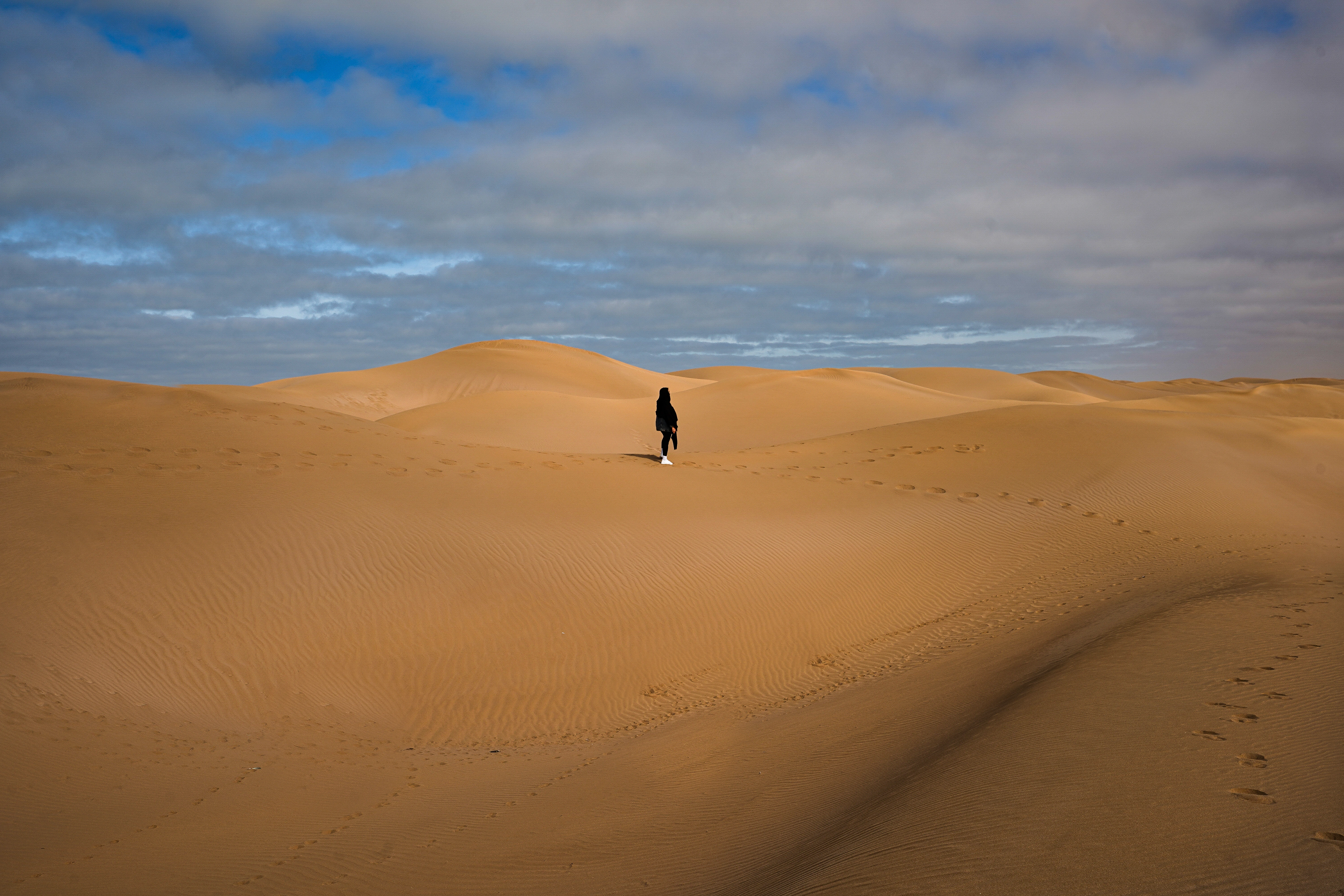 Baberrih hotel testimonial background